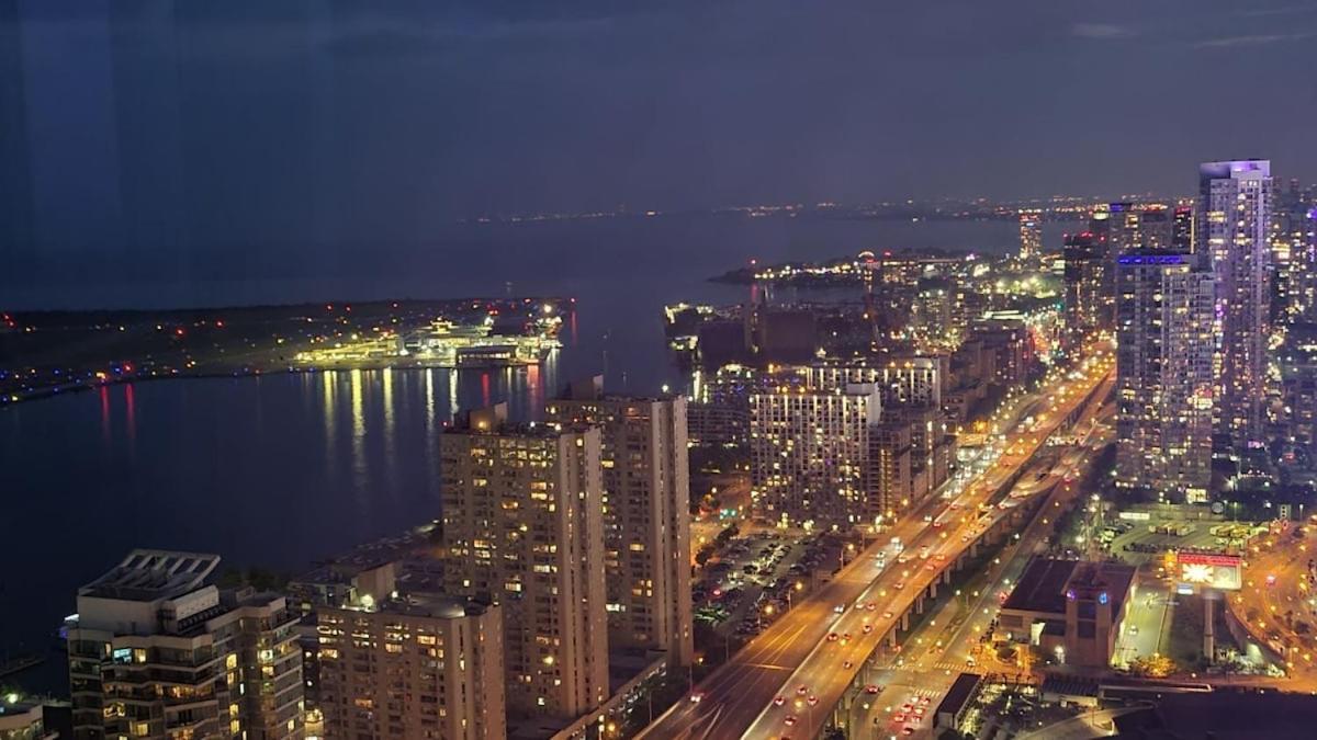 דירות טורונטו Magnificient View Next Cn Tower/Rogers/Union/Mtcc מראה חיצוני תמונה